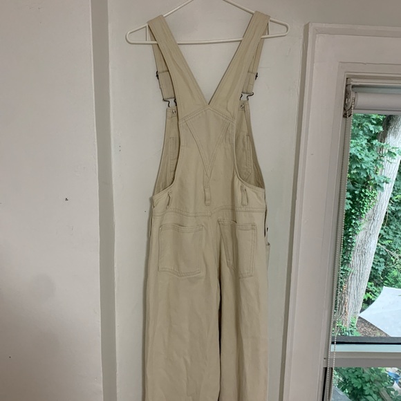 Brandy Melville Hayley overalls!🤍 - Picture 3 of 5